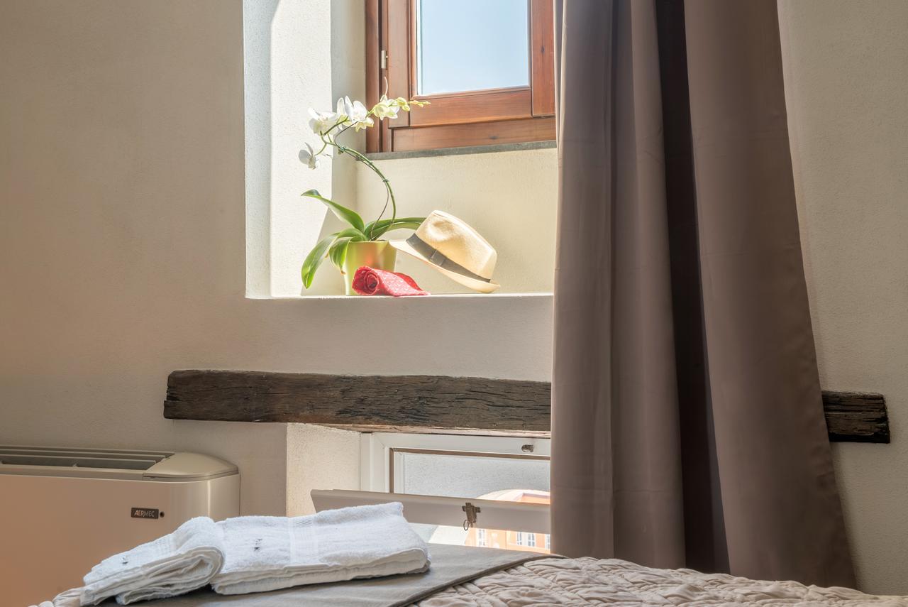 Villa Plaium Montis Copeta à Salernes Extérieur photo